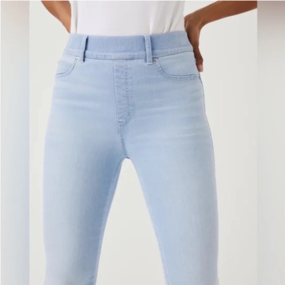 SPANX Flare Jeans NWT Size S FREE SHIPPING - Picture 2 of 14
